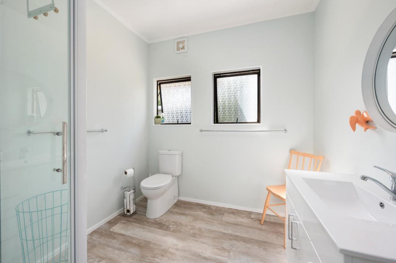 Waitahanui Lake House - Lake Taupo Holiday Home Exterior foto