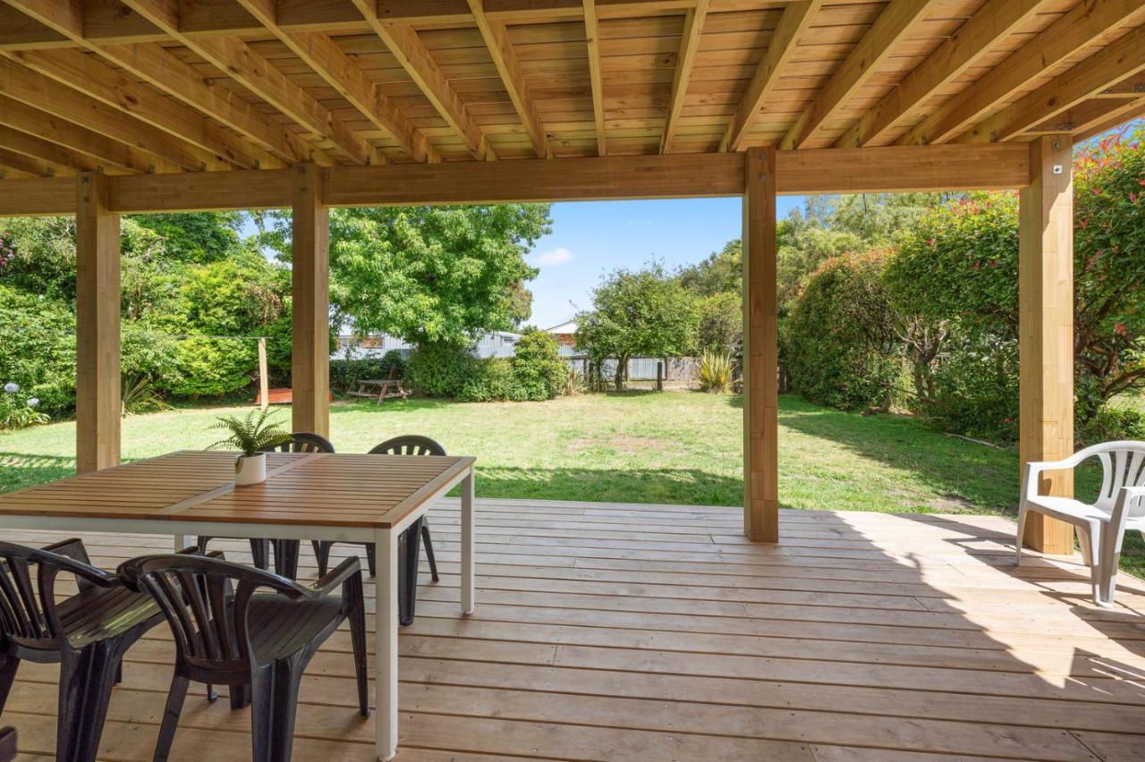 Waitahanui Lake House - Lake Taupo Holiday Home Exterior foto
